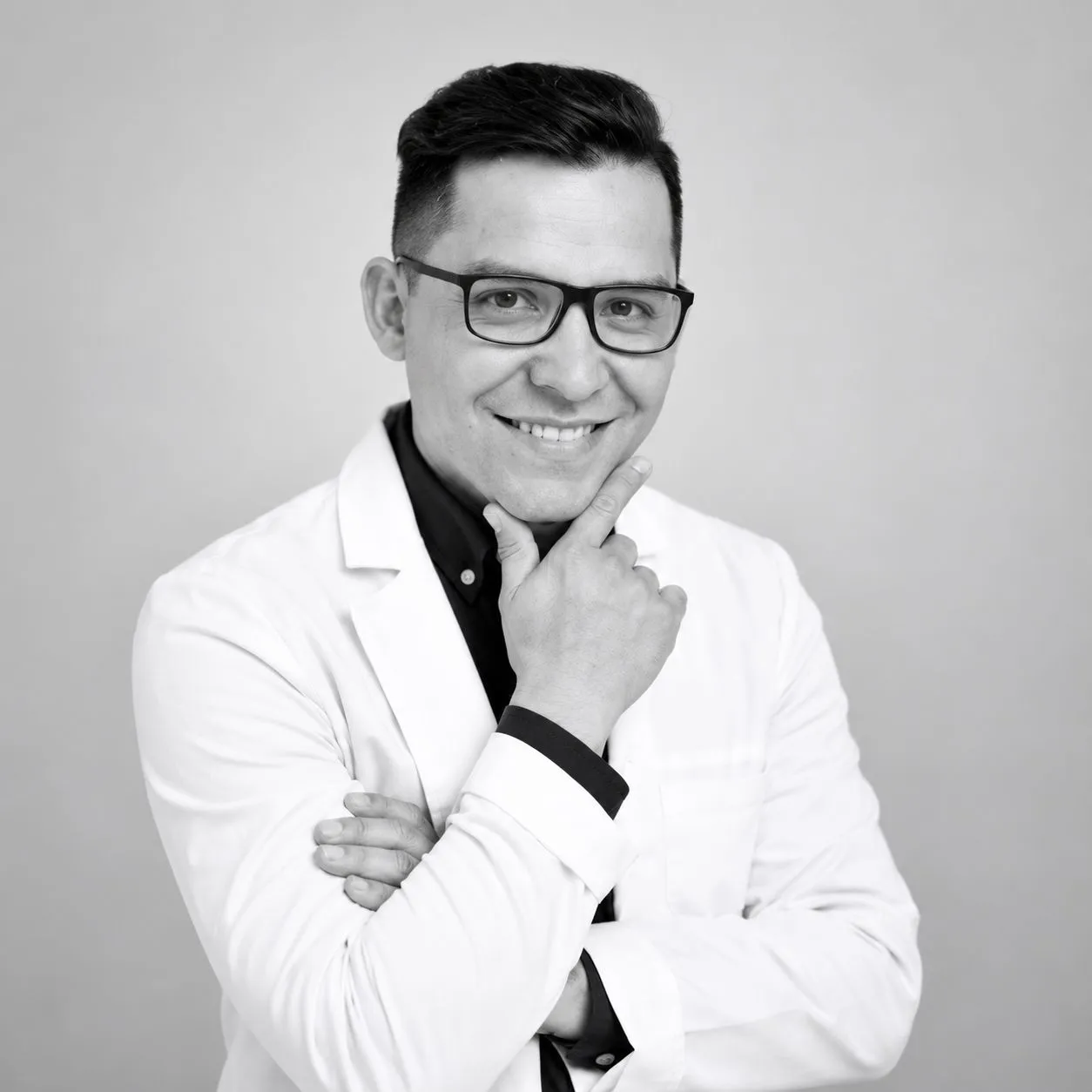 Dr. Thelmo Muñoz